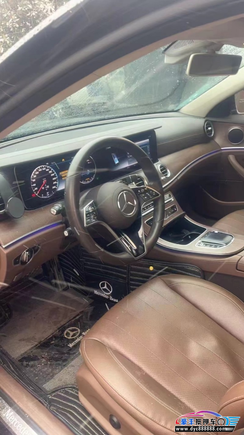 18年奔驰E轿车抵押车出售