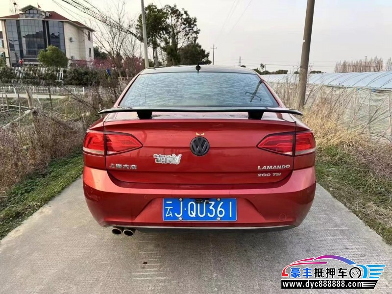 15年大众凌渡轿车抵押车出售