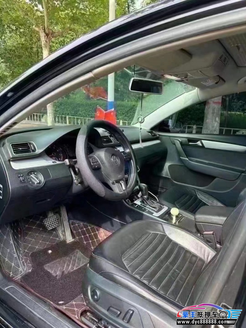 17年大众迈腾轿车抵押车出售