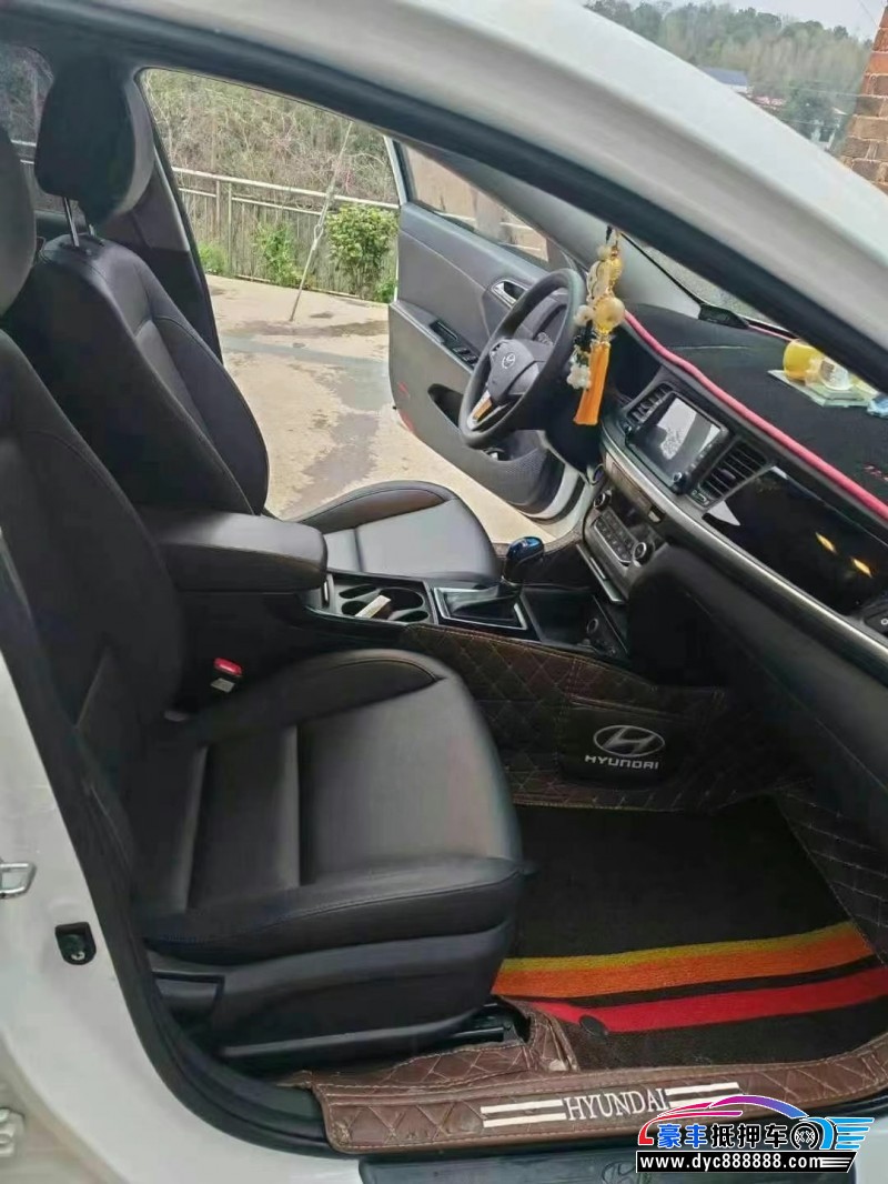 18年现代名图轿车抵押车出售