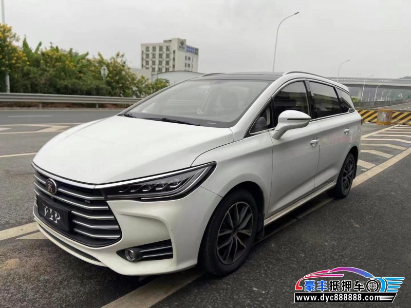 18年比亚迪宋轿车抵押车出售