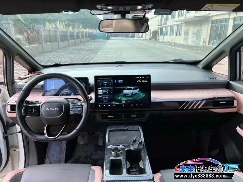 22年埃安Y70轿车抵押车出售