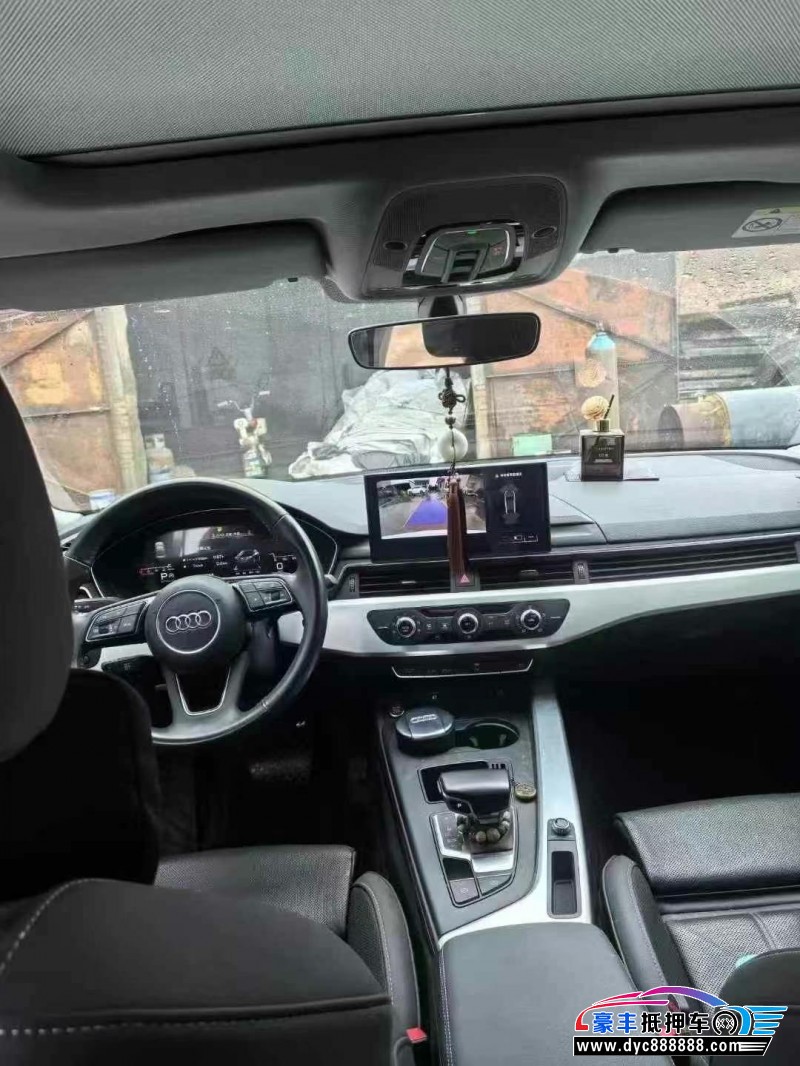 22年奥迪A4L轿车抵押车出售