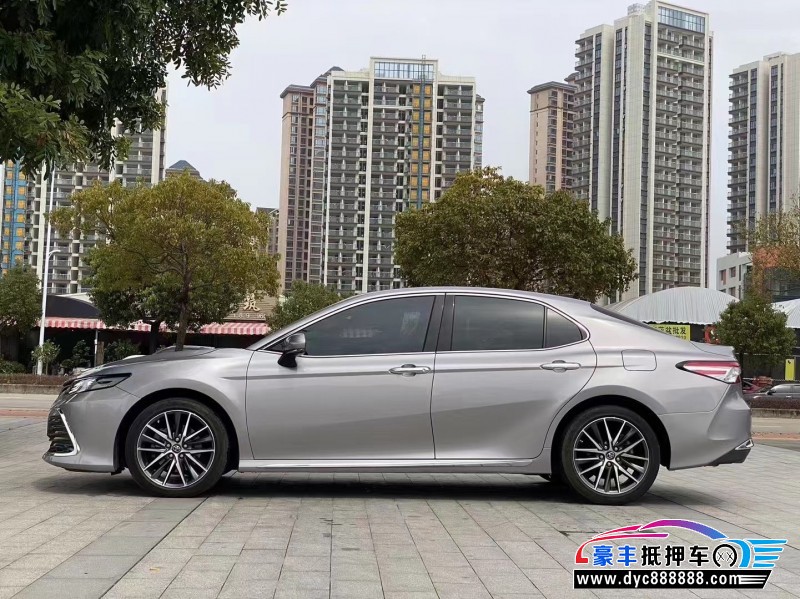 23年丰田凯美瑞轿车抵押车出售