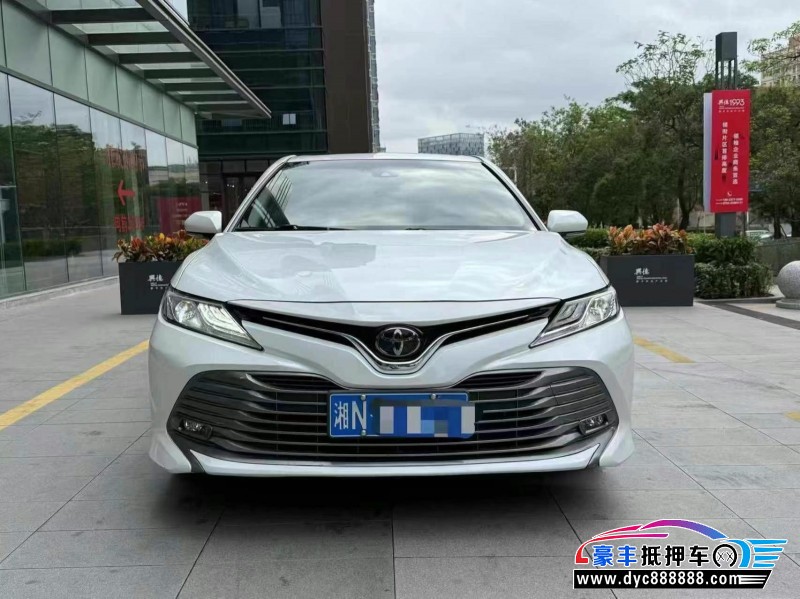 20年丰田凯美瑞轿车抵押车出售