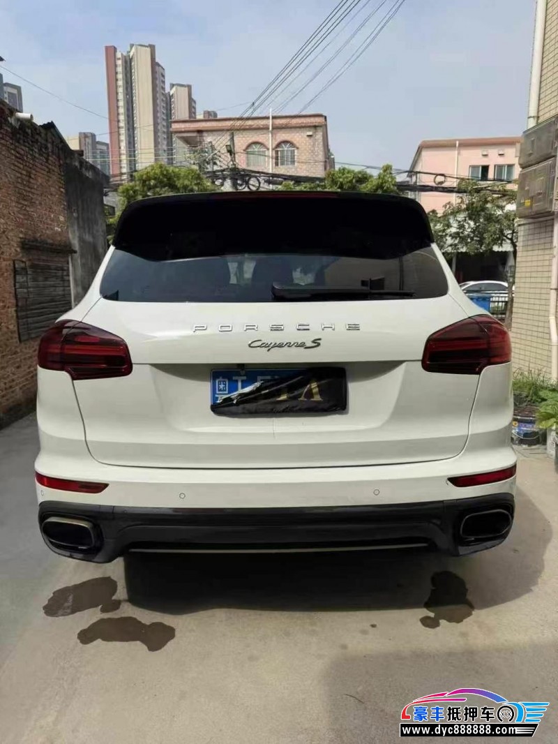 16年保时捷卡宴轿车抵押车出售