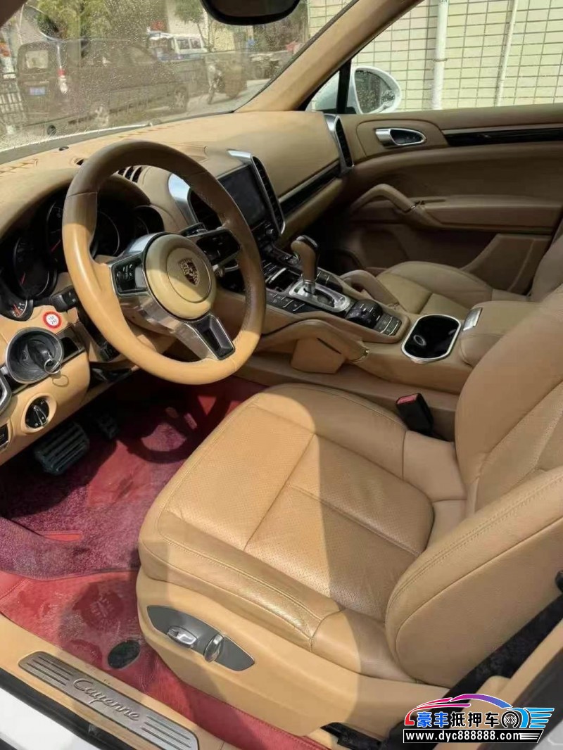 16年保时捷卡宴轿车抵押车出售