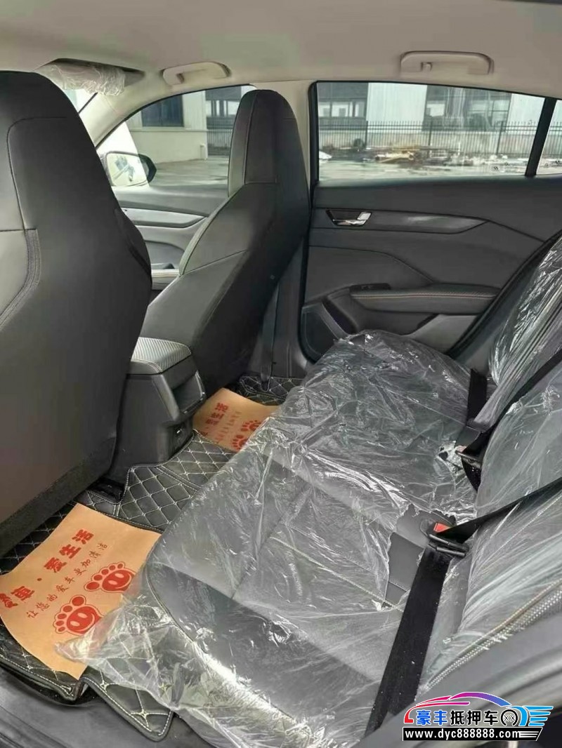 24年东风风神奕炫轿车抵押车出售