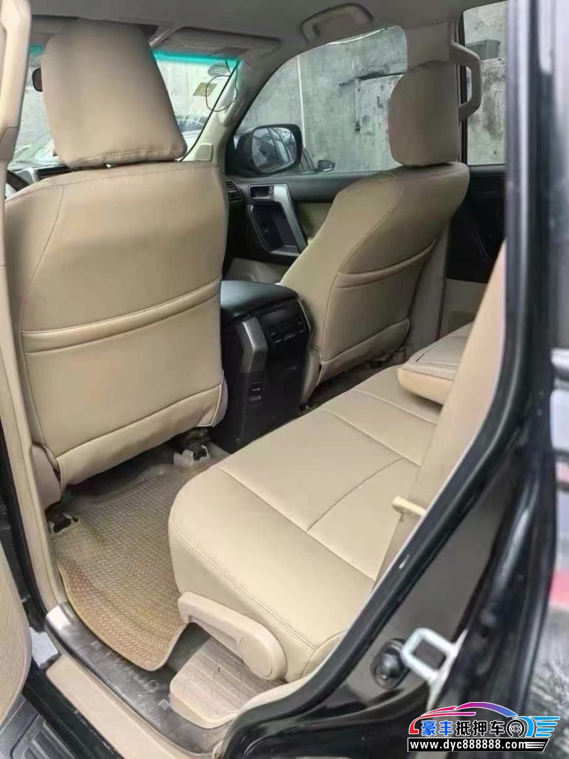 12年丰田普拉多（霸道）轿车抵押车出售