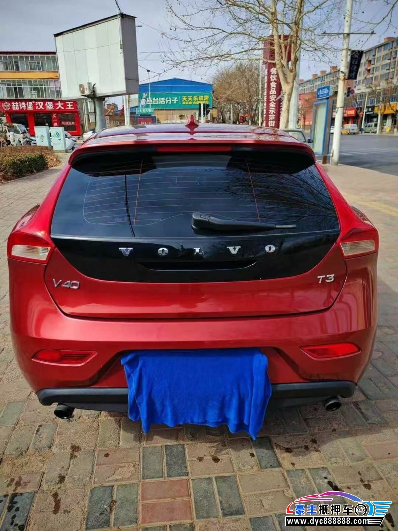 18年沃尔沃V40轿车抵押车出售