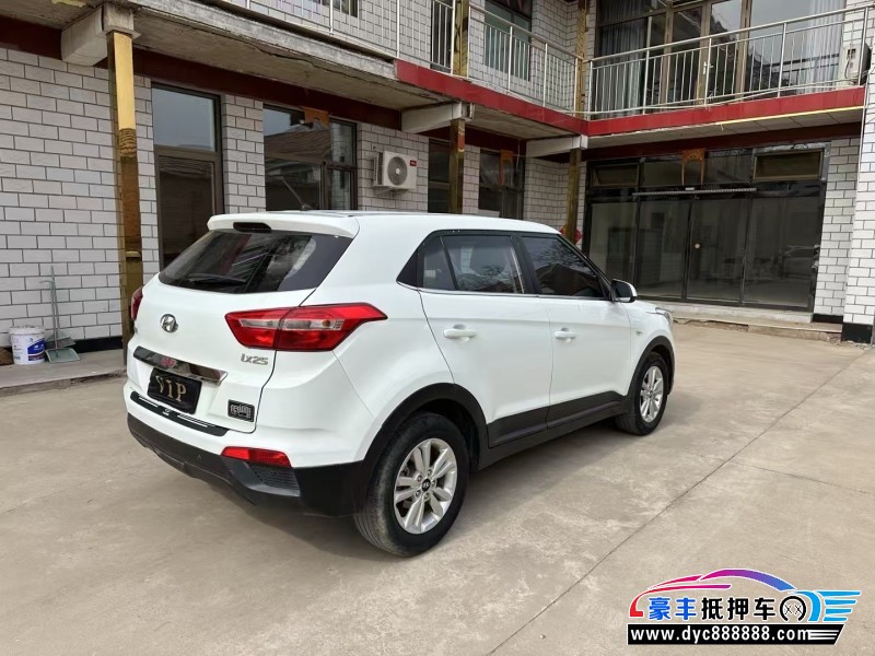 17年现代ix25轿车抵押车出售