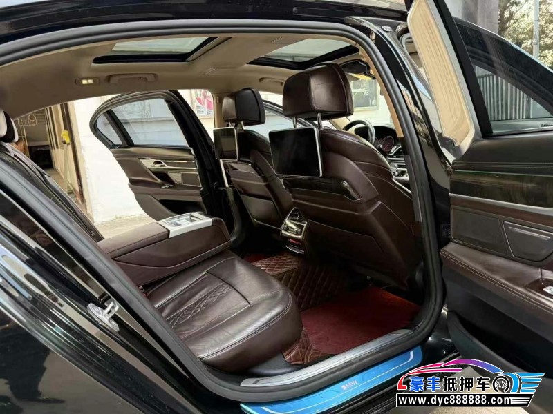 16年宝马7系轿车抵押车出售