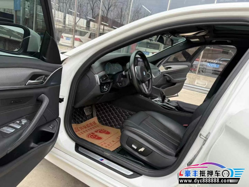 19年宝马5系轿车抵押车出售