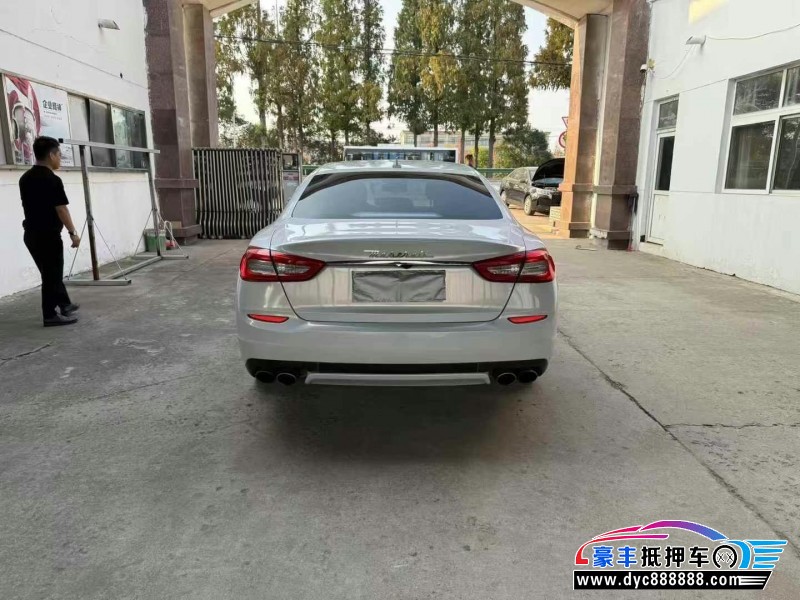 15年玛莎拉蒂总裁轿车抵押车出售