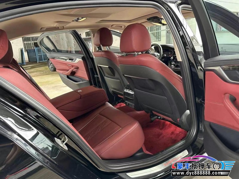 21年宝马5系轿车抵押车出售