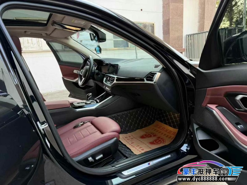 21年宝马3系轿车抵押车出售