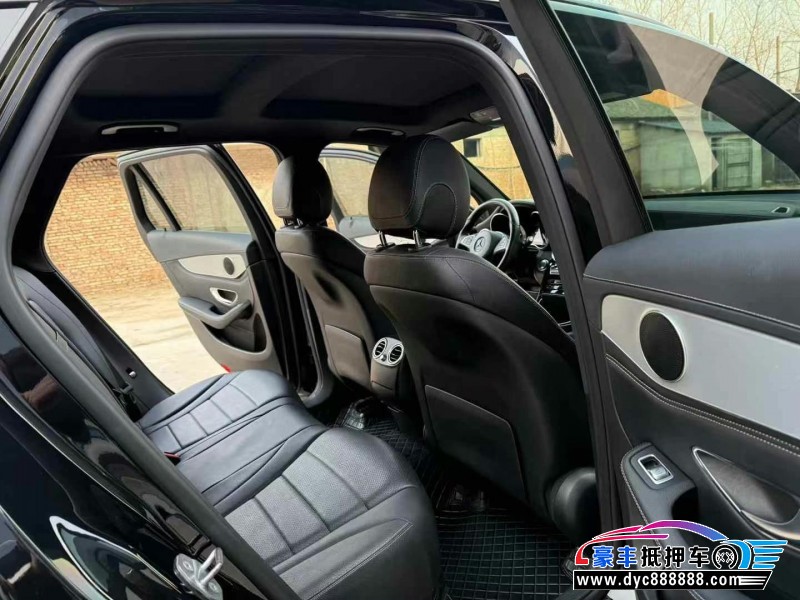 17年奔驰GLC轿车抵押车出售