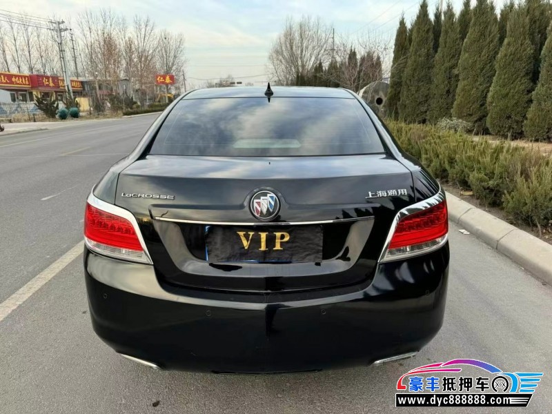 10年别克君越轿车抵押车出售