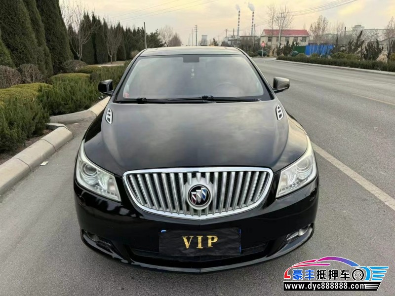 10年别克君越轿车抵押车出售