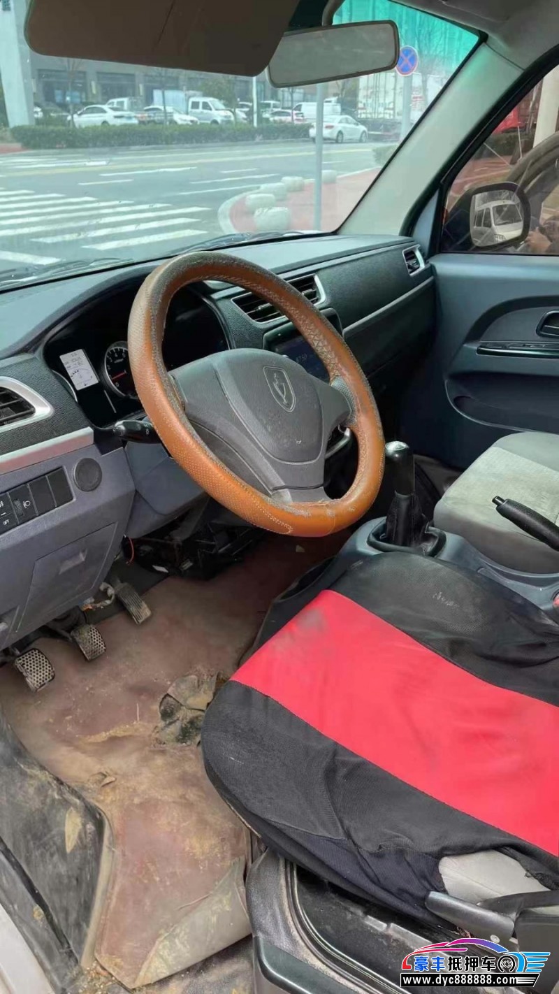 22年金杯T30轿车抵押车出售