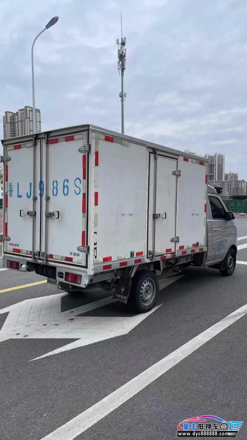 22年金杯T30轿车抵押车出售