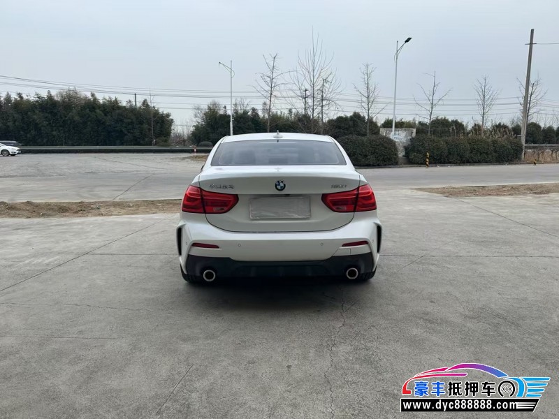 22年宝马1系轿车抵押车出售