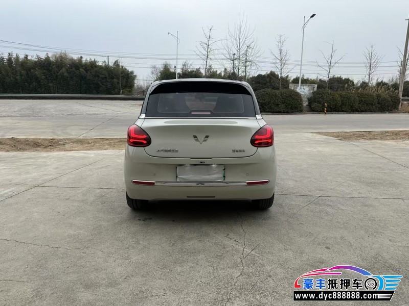 23年五菱缤果轿车抵押车出售