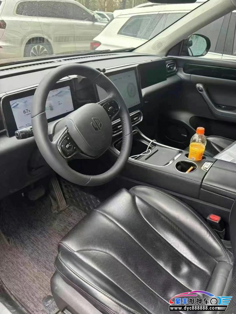 22年零跑C11轿车抵押车出售