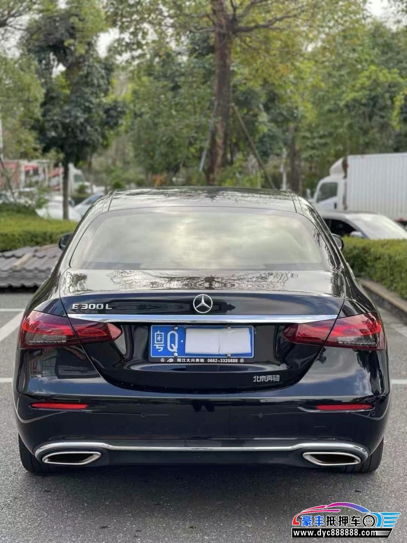 22年奔驰E轿车抵押车出售