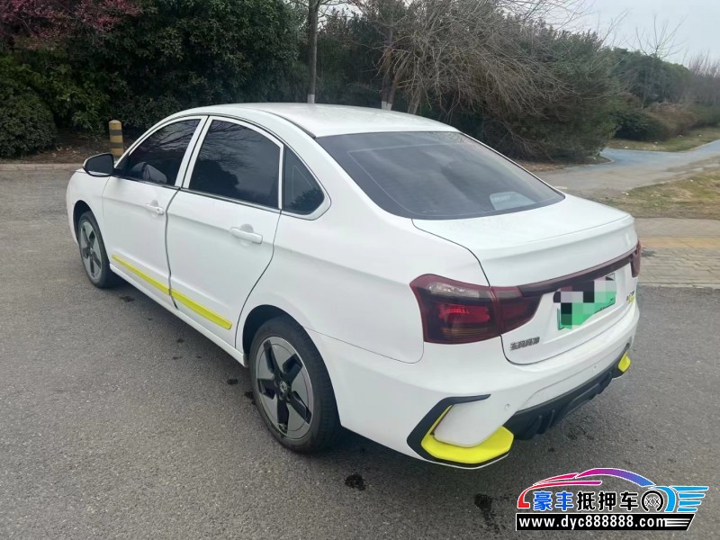 23年东风风神E70轿车抵押车出售