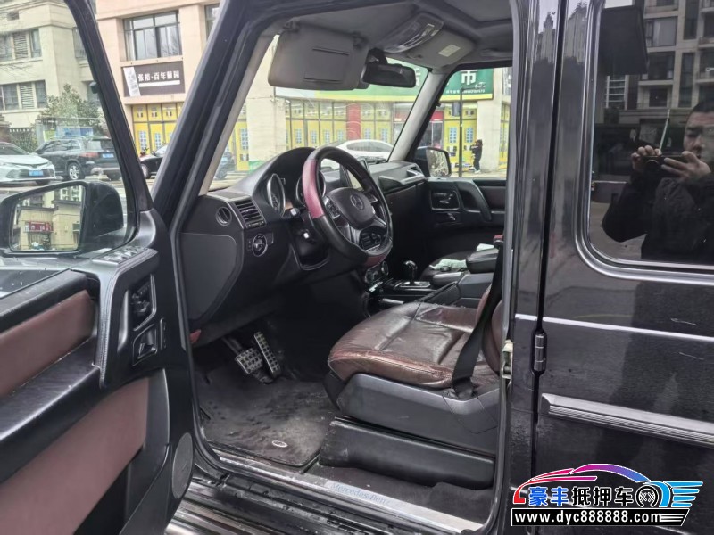 14年奔驰G轿车抵押车出售