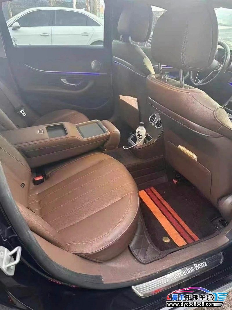 21年奔驰E轿车抵押车出售