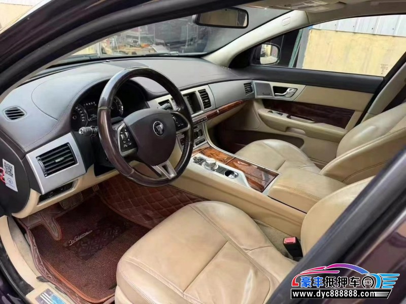 14年捷豹XF轿车抵押车出售