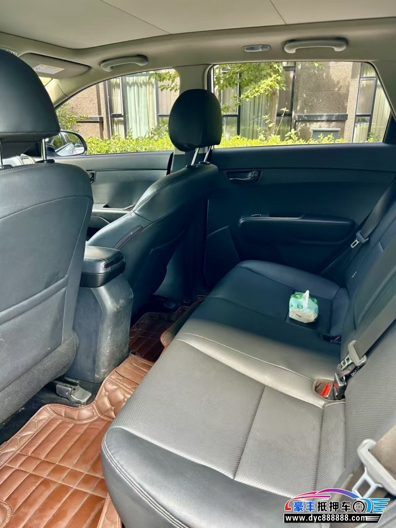 17年起亚KX3轿车抵押车出售