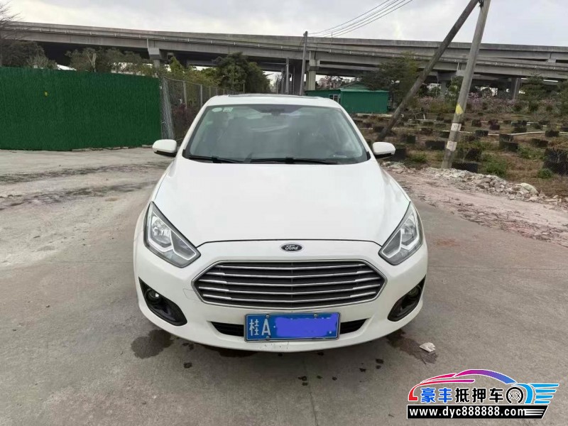 18年福特福克斯轿车抵押车出售