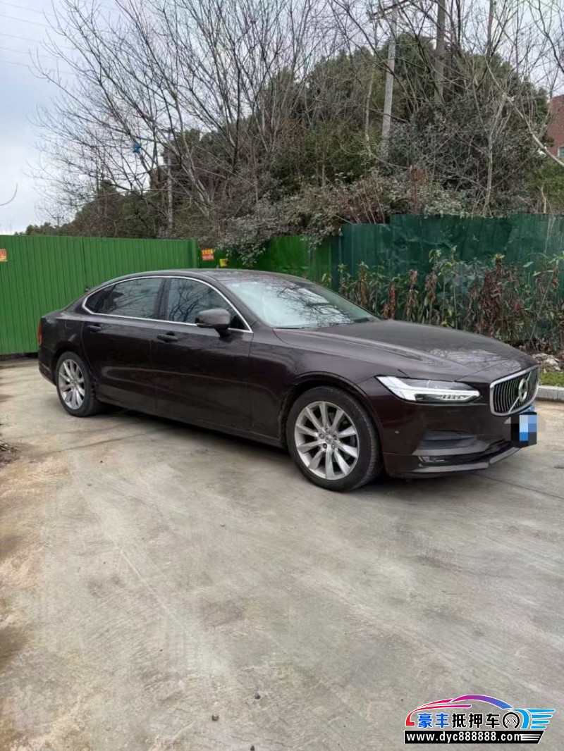 17年沃尔沃S90轿车抵押车出售