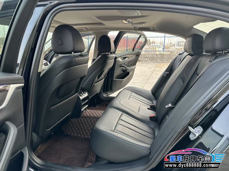 18年宝马5系轿车抵押车出售