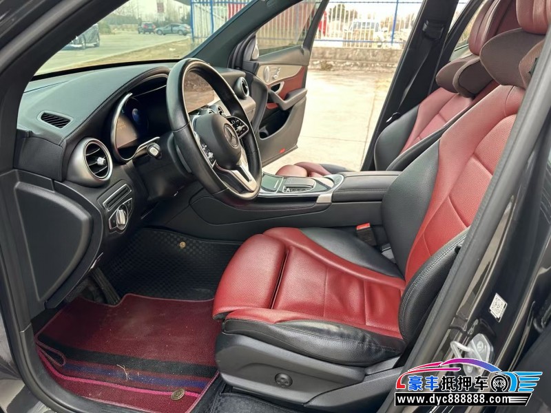 19年奔驰GLC轿车抵押车出售