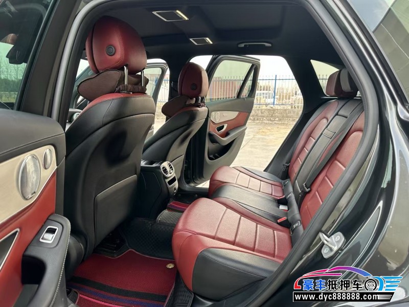 19年奔驰GLC轿车抵押车出售