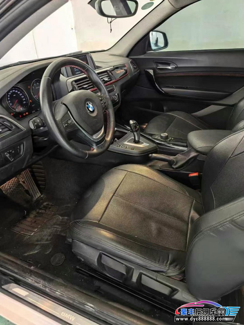 18年宝马2系轿车抵押车出售