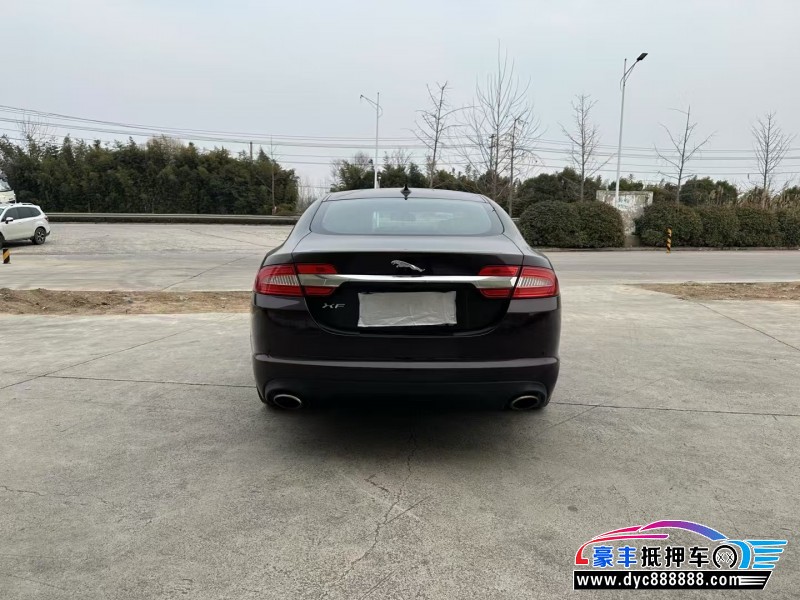 13年捷豹XF轿车抵押车出售