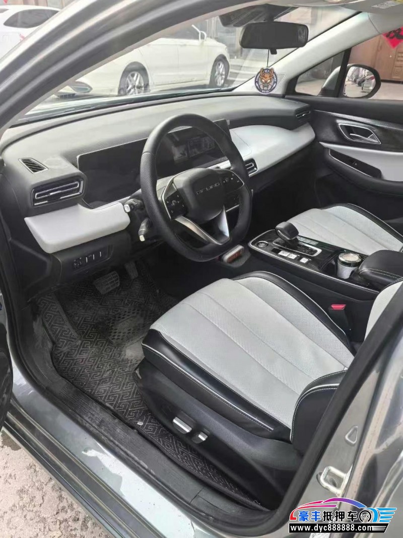 23年北汽新能源EU系列轿车抵押车出售