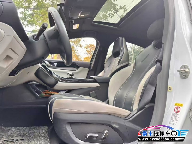 23年比亚迪秦轿车抵押车出售