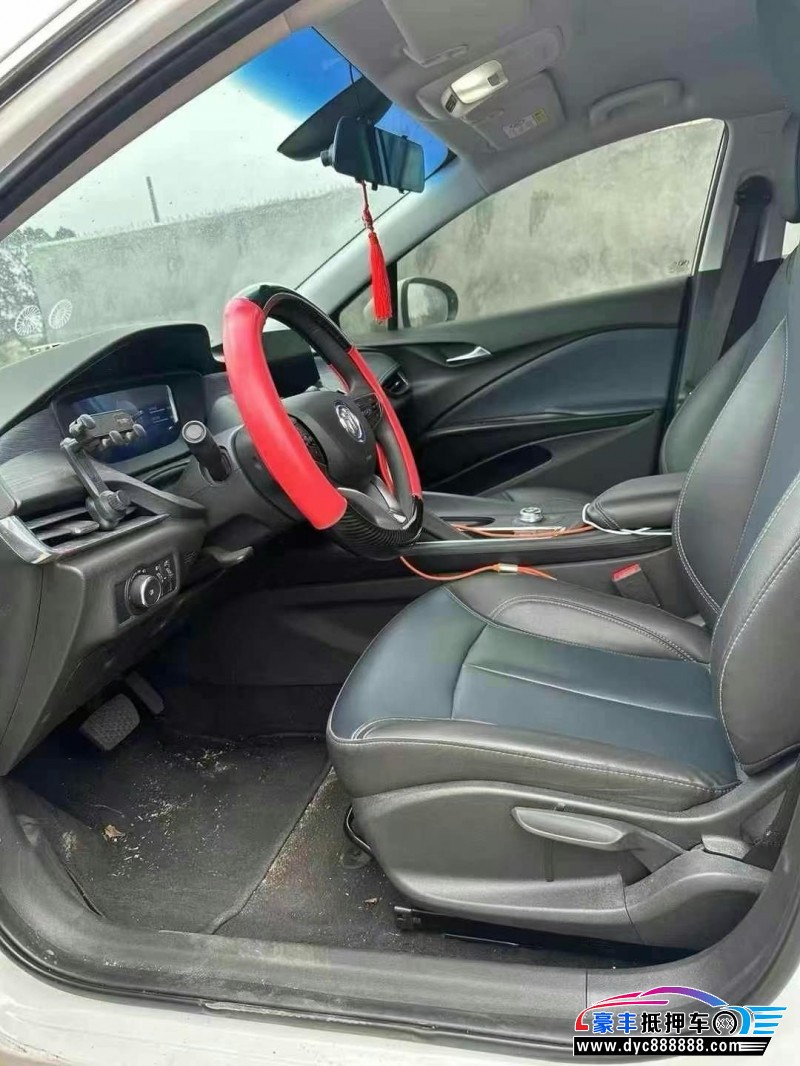 24年别克微蓝轿车抵押车出售