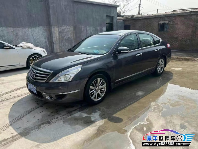 12年日产天籁轿车抵押车出售