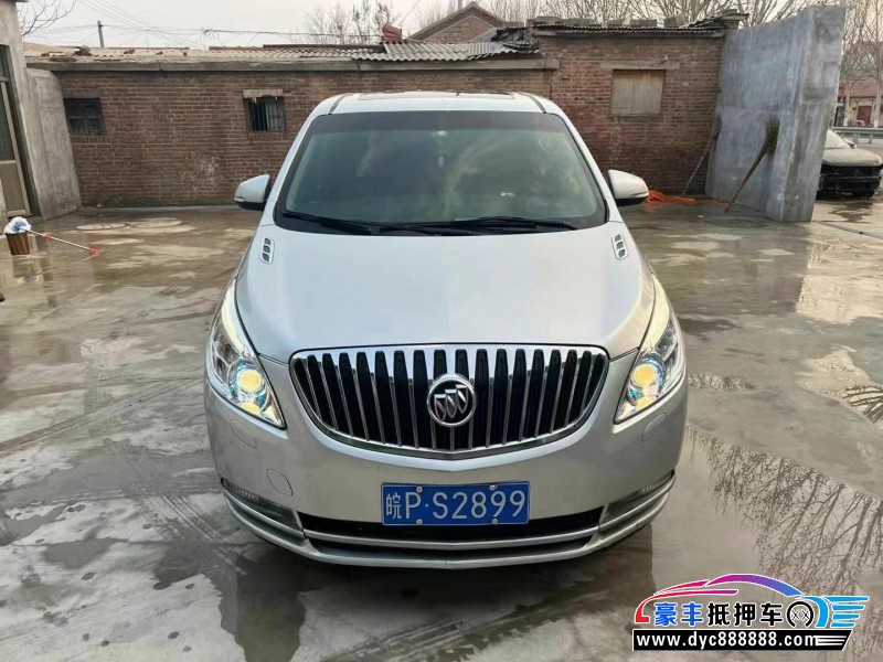 13年别克GL8轿车抵押车出售