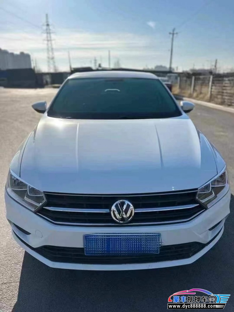 17年大众宝来轿车抵押车出售