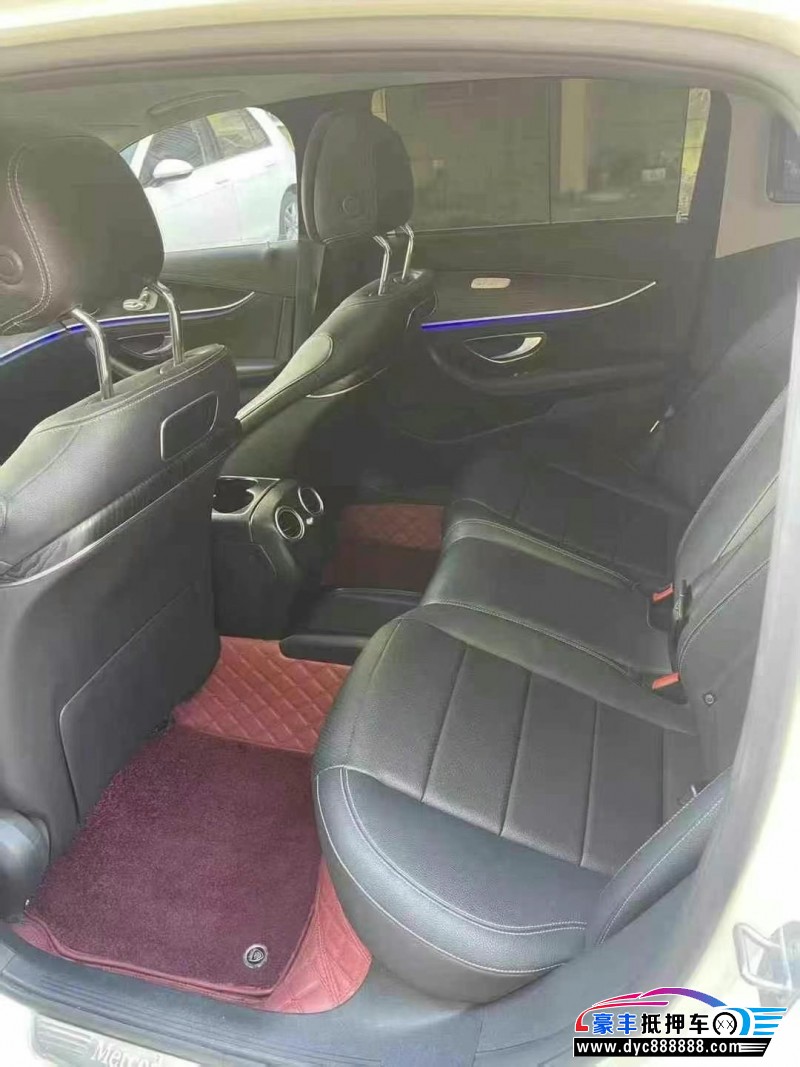 17年奔驰E轿车抵押车出售