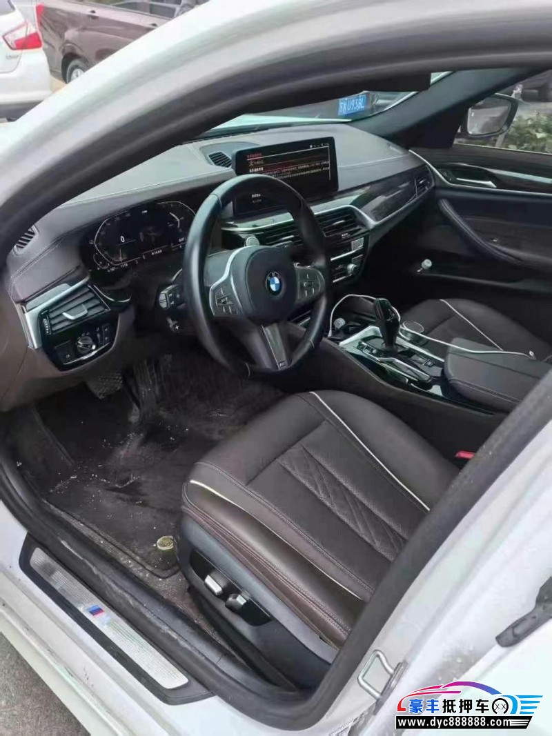 23年宝马5系轿车抵押车出售