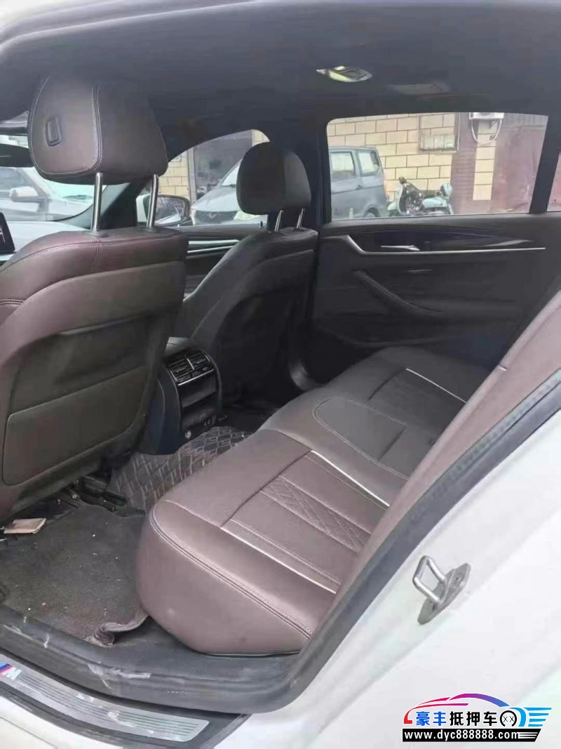 23年宝马5系轿车抵押车出售